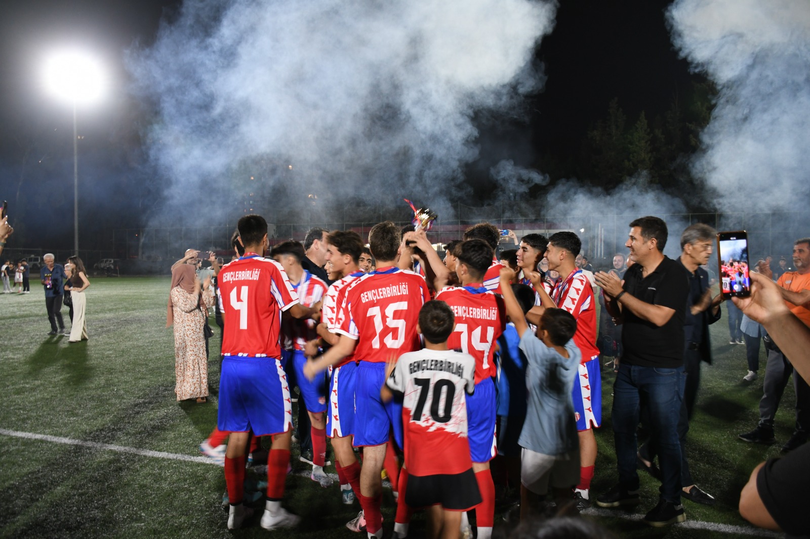 U-17 LİGİ BİRİNCİSİ GENÇLERBİRLİĞİ OLDU